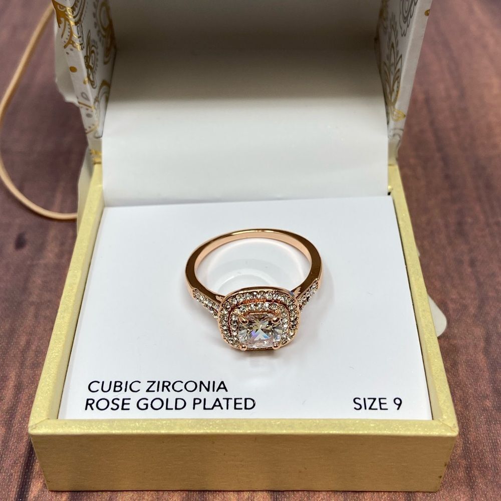 CHARTER CLUB CUBIC ZIRCONIA ROSE GOLD RING SIZE 9 JC79